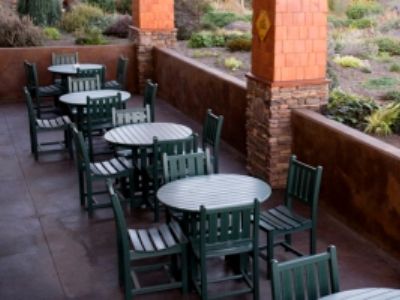 Lodge Oregon Garden Silverton
